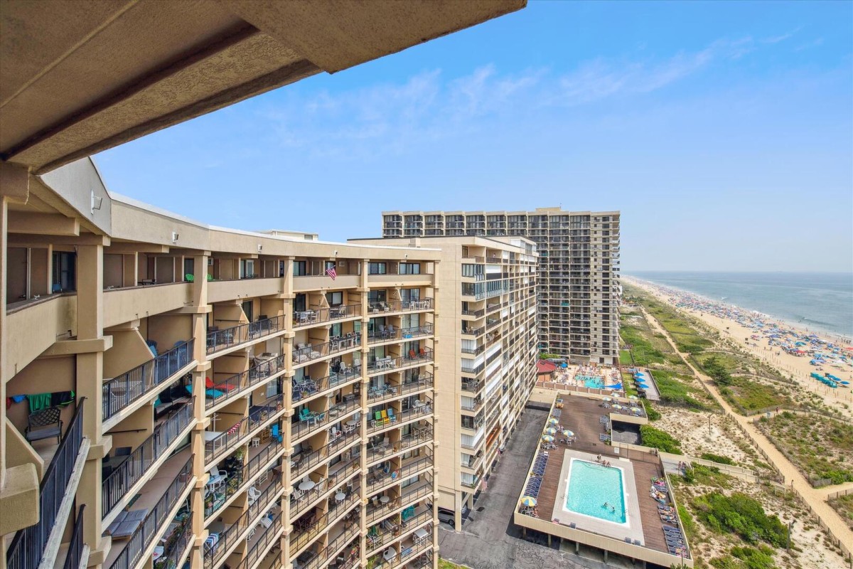 High Point South Top Floor Penthhouse | Ocean City, MD | BluVista ...